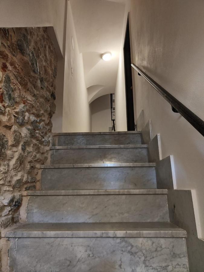 Апартаменты La Soffitta Sul Golfo Леричи Экстерьер фото